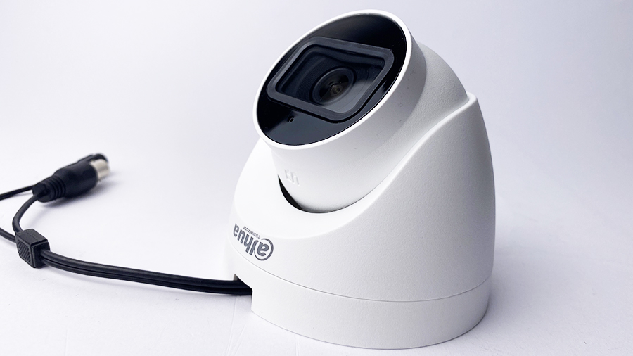 HDCVI видеокамера Dahua DH-HAC-HDW1500TRQP-A